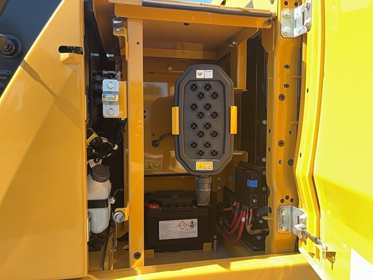 caterpillar-320gc-image-13