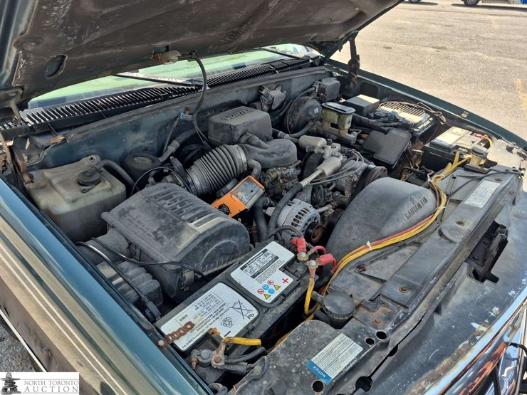 1997-chevrolet-tahoe-image-12