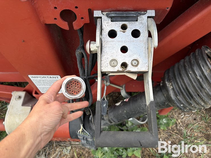 2005-case-ih-2212-image-15
