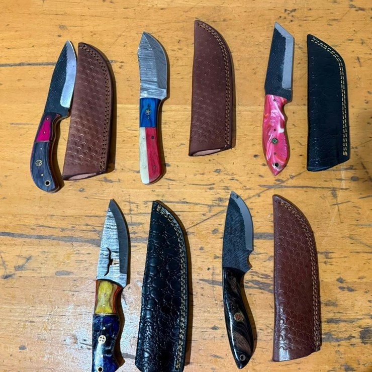 QTY (5) Handmade Hunting, Skinning & Utility Knives w/ Leather Sheaths Assorted Fixed Blade Set