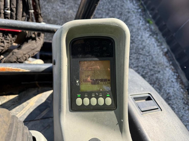 yanmar-vio35-6a-image-20