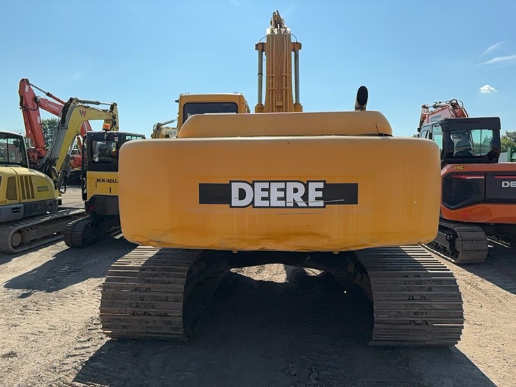 deere-230-lc-image-6