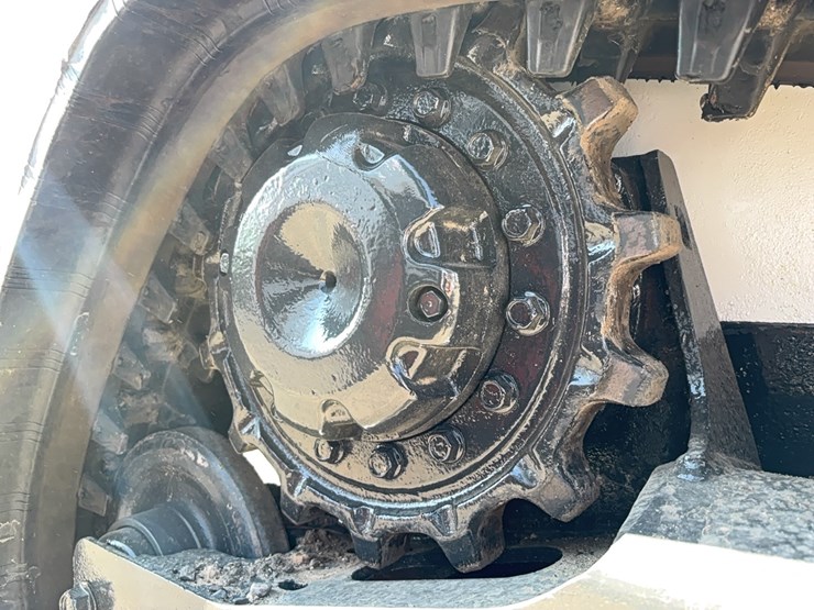 2019-bobcat-t450-image-11