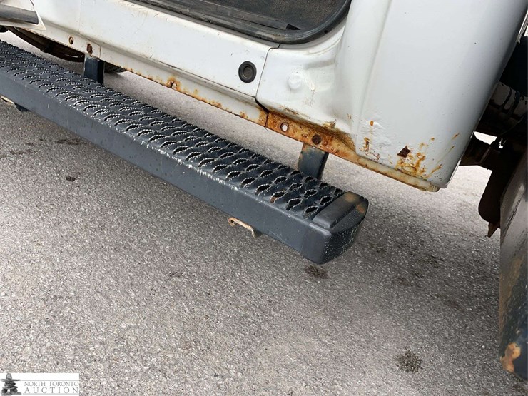 2015-ford-f550-image-35