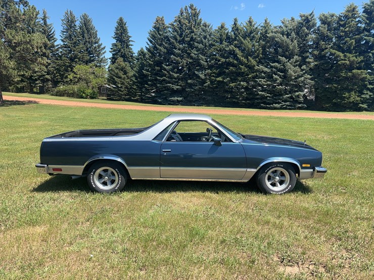 1982-gmc-caballero-image-3