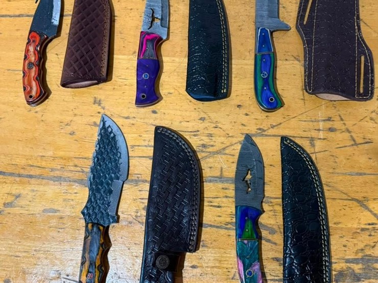 qty-(5)-handmade-hunting-&-utility-knives-w/-leather-sheaths-assorted-fixed-blade-set-image-1