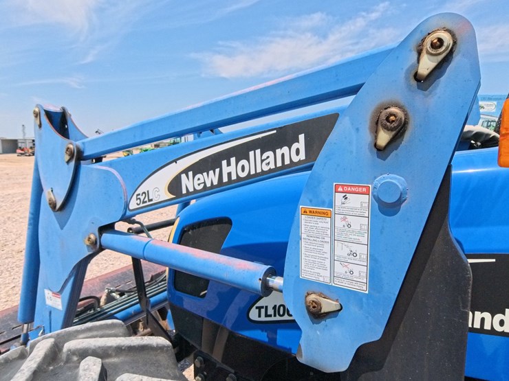 2004-new-holland-tl100a-image-25