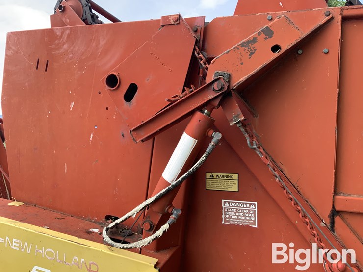 new-holland-846-image-19