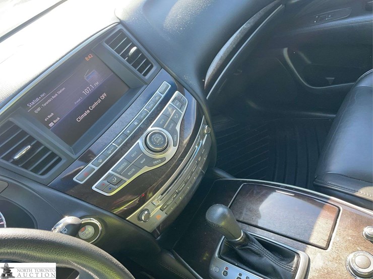2013-infiniti-jx35-image-13