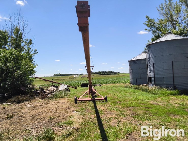 sudenga-auger-w/-truck-hopper-image-6