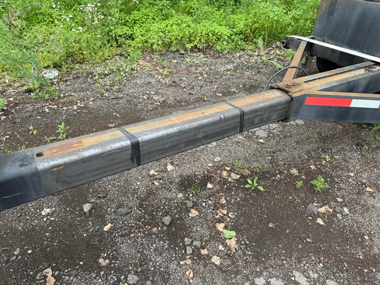 #1866-•-kiefer-industrial-built-tandem-axle-pole-trailer-image-12