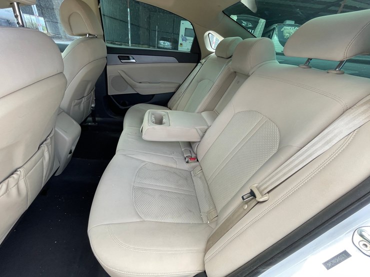#160-•-2015-hyundai-sonata-(clean-tx-title)-image-69