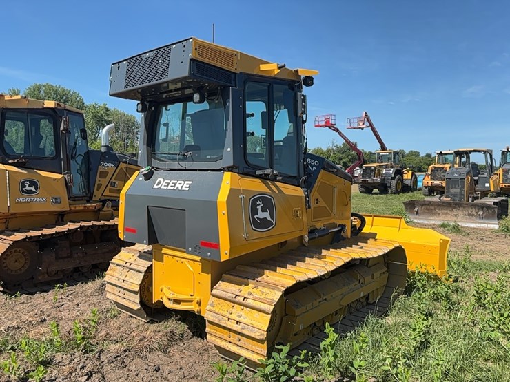 2026-deere-650-lgp-image-3