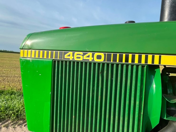 john-deere-4640-image-45