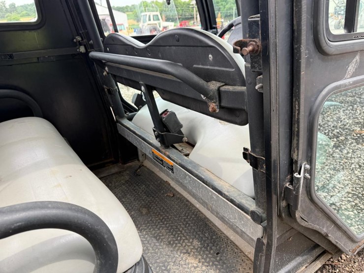 club-car-carryall-1700-image-15