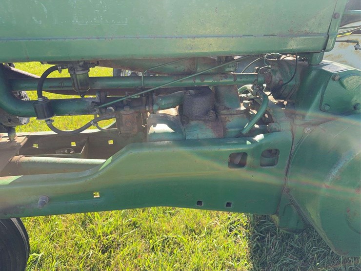 john-deere-model-b-image-8