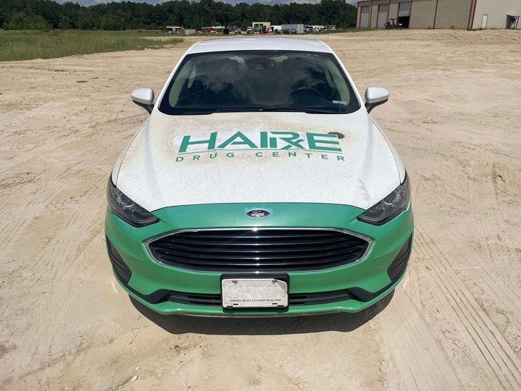 2020-ford-fusion-4-door-sedan-(151,145-miles)-image-5