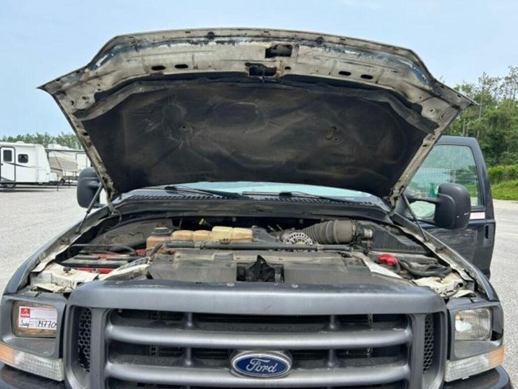 2002-ford-f550-image-32