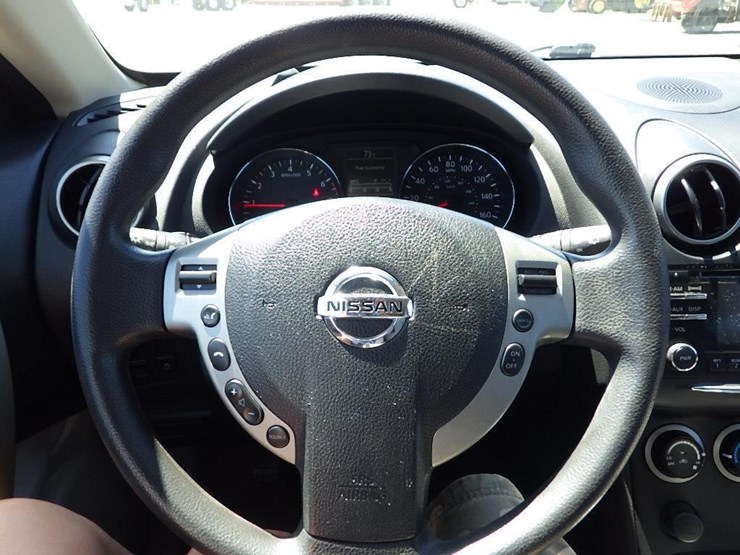 2013-nissan-rogue-image-21