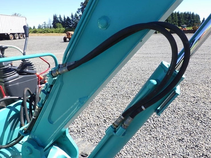 yanmar-vio30-image-21