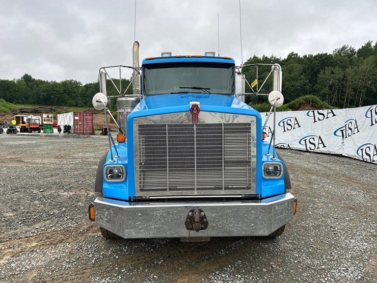 2013-kenworth-t800-image-8