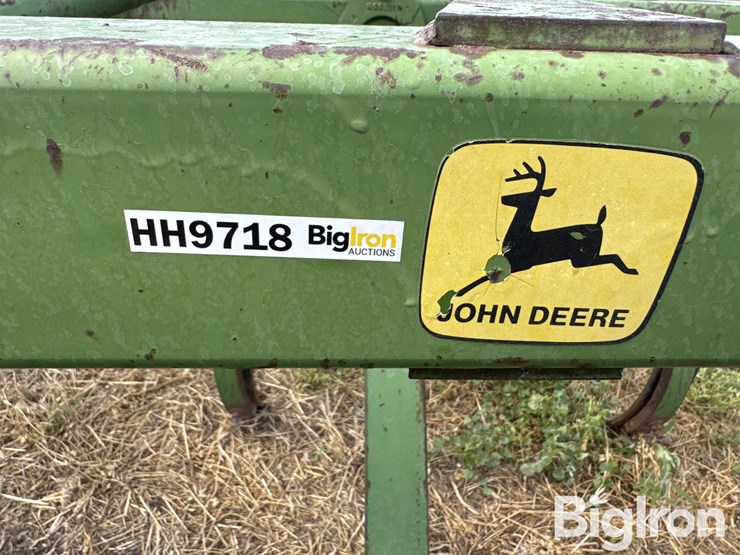 john-deere-100-image-16