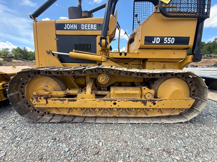 deere-550-image-59
