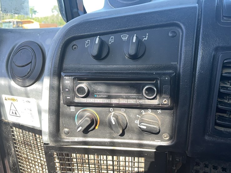 2019-terex-ta400-image-21