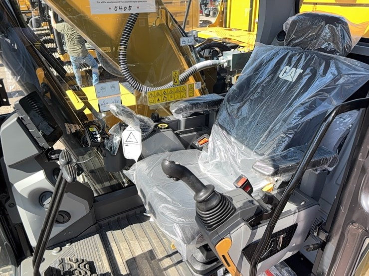 caterpillar-320gc-image-28