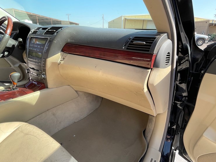 #163-•-2007-lexus-ls-460-(clean-nm-title)-image-9