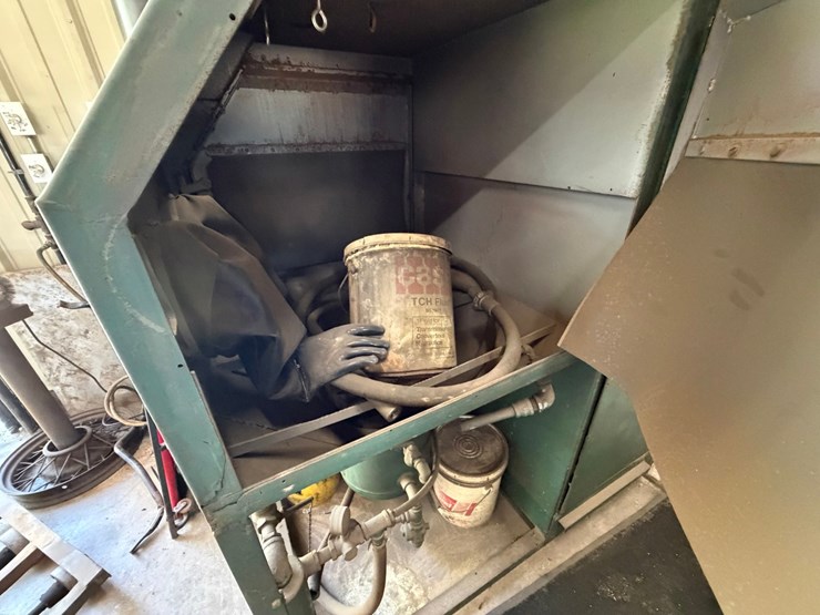 #1809-•-kelco-sandblast-cabinet-image-7