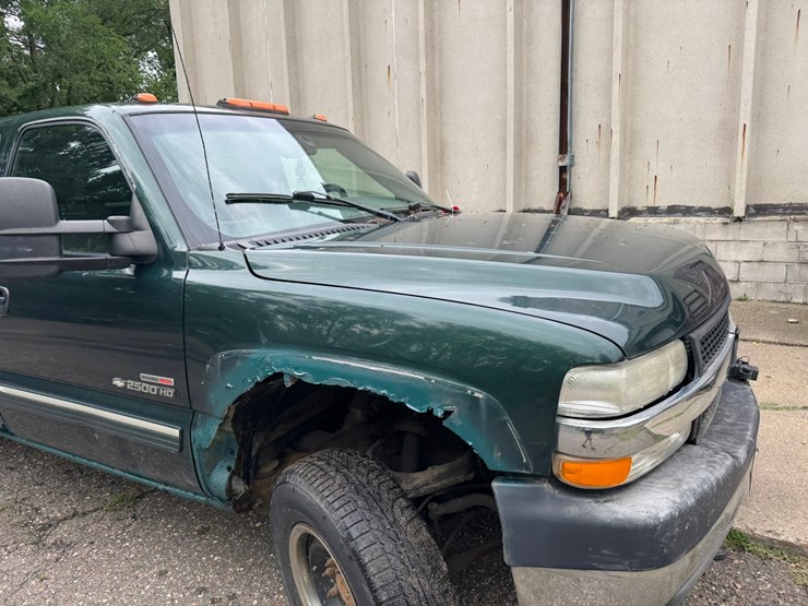 2002-chevrolet-2500hd-image-28