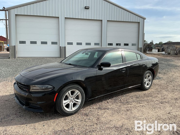 2018-dodge-charger-sxt-police-interceptor-4-door-sedan-image-1