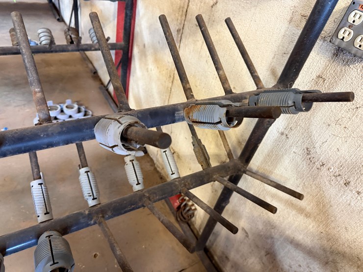 (10-x-$)-1348-spear-grapples-image-2
