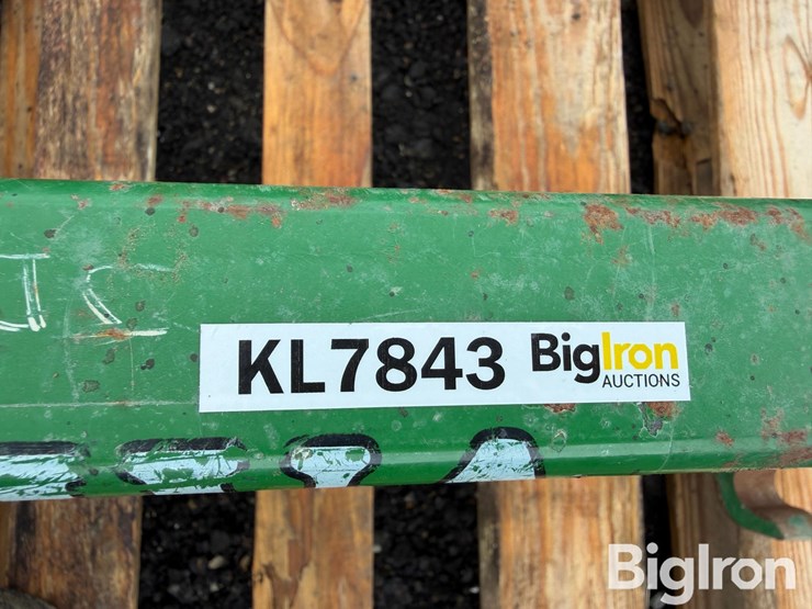 john-deere-148-image-19