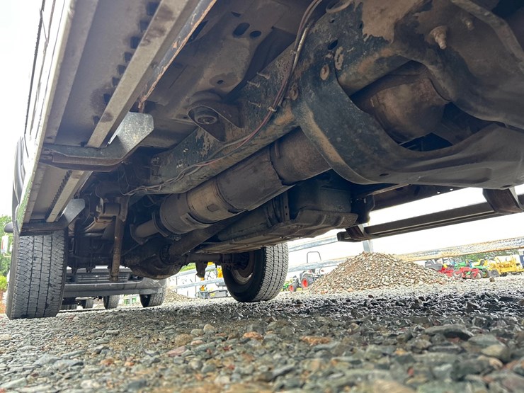 2012-ford-f350-image-25