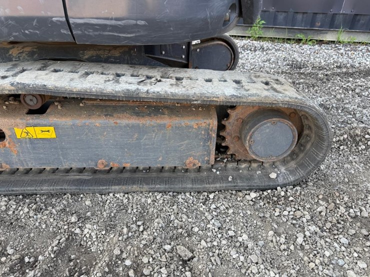 2022-doosan-dx35z-image-16