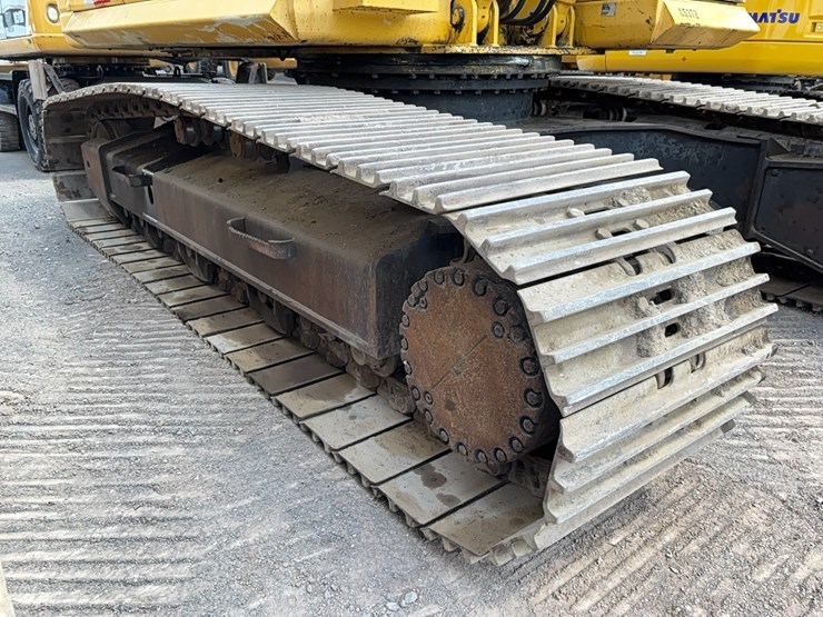 komatsu-pc270-lc-7-image-16