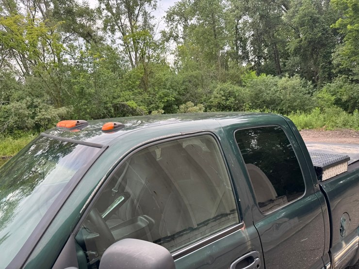 2002-chevrolet-2500hd-image-12