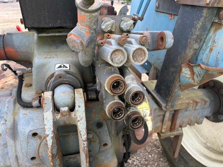 ford-7610-image-8