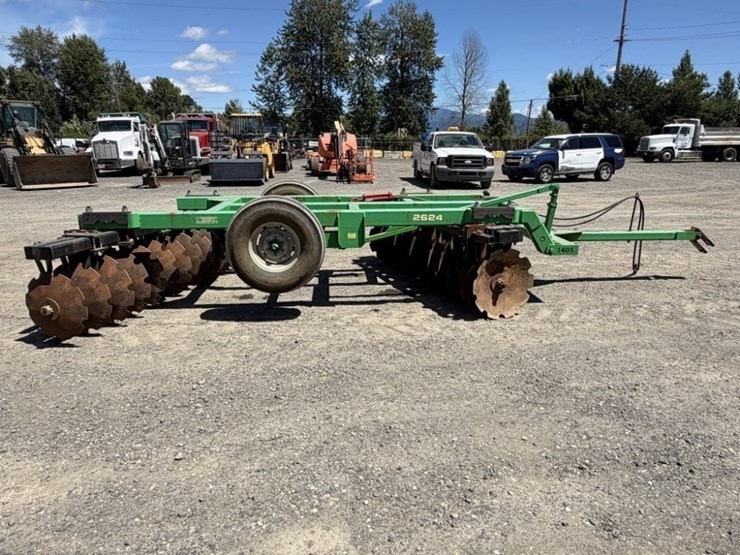 2022-industrias-america-r2624-10'-disc-harrow-image-3