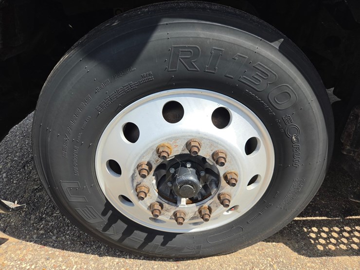 2015-kenworth-t680-image-62