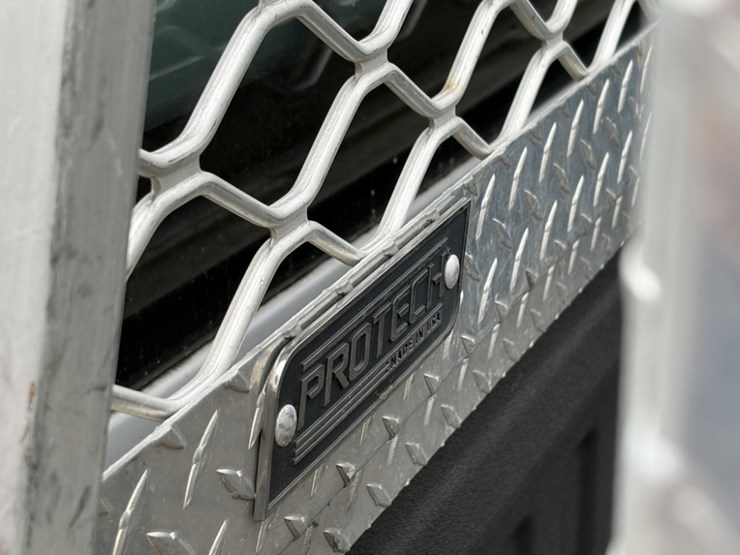 2017-ford-f150-xl-image-22