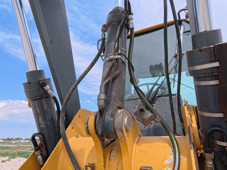 2006-deere-544j-image-92