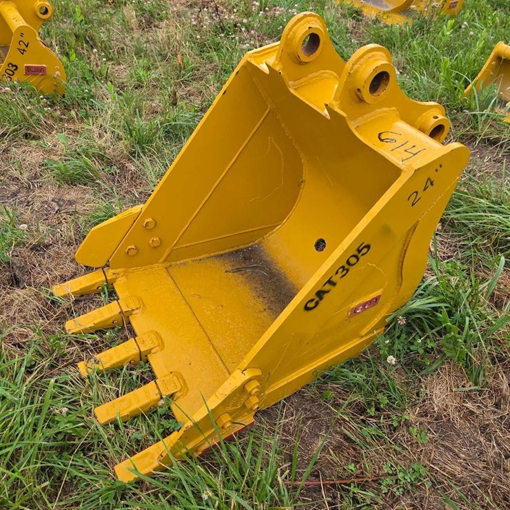 CATERPILLAR 305