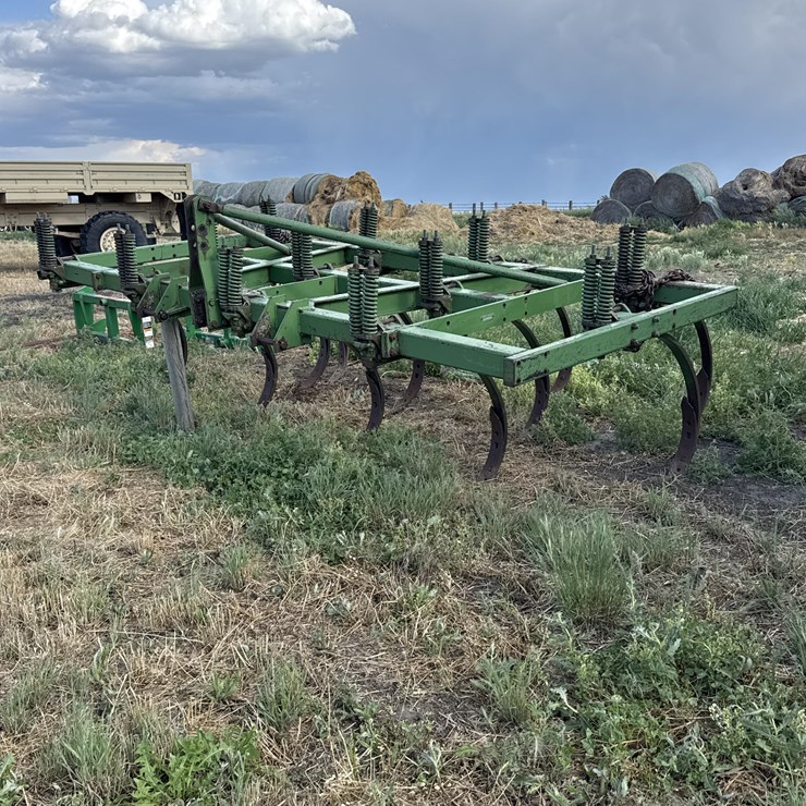 JOHN DEERE 100