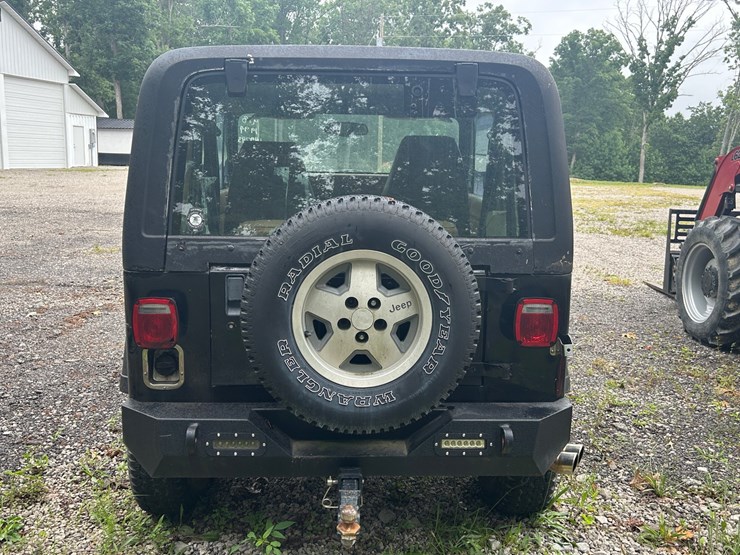 1994-jeep-wrangler-image-4