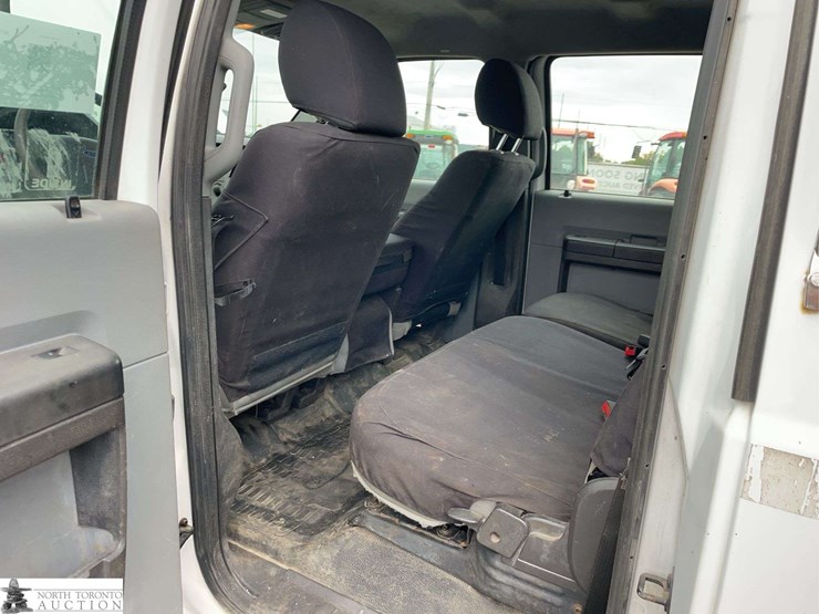 2015-ford-f550-image-15