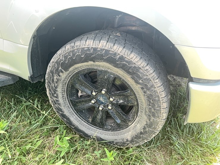 2017-ford-f150-image-8