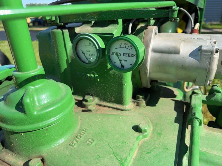 john-deere-model-b-image-10